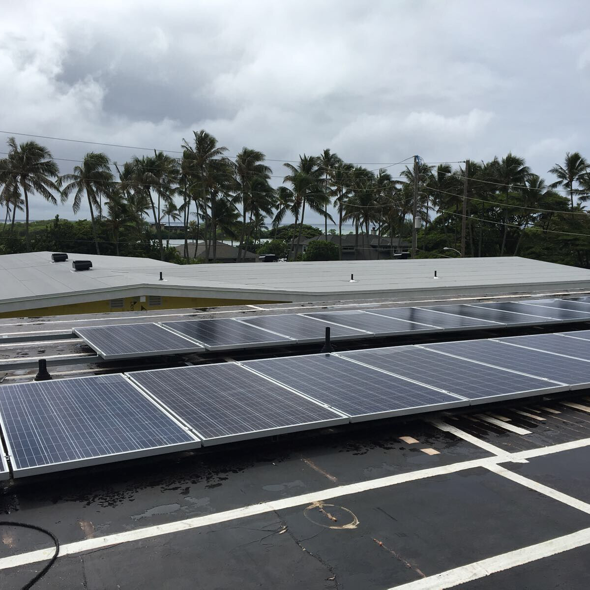 주거용 하와이의 그리드 태양열 시스템에서 10kw 떨어져