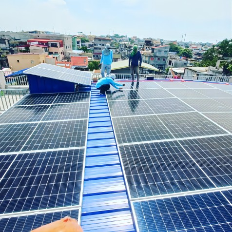 필리핀의 그리드 태양광 시스템에서 Bluesun 30kW
