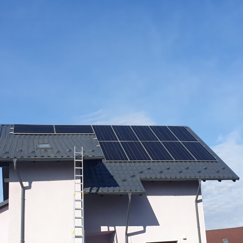 
     루마니아 그리드 태양광 시스템의 블루선 8kw
    